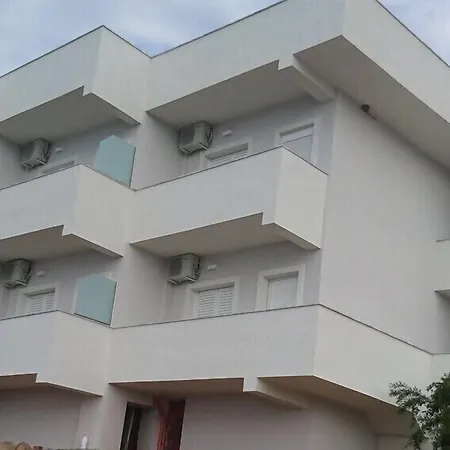 Dima Vista